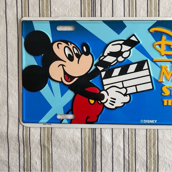 VTG Walt Disney Word MGM Studios Theme Park Mickey Mouse LICENSE PLATE - Picture 3 of 8
